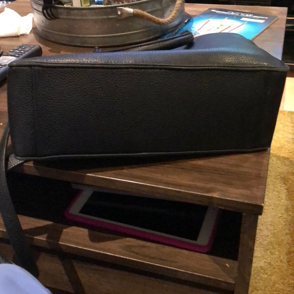 Kate Spade Purse - Picture 6 of 8